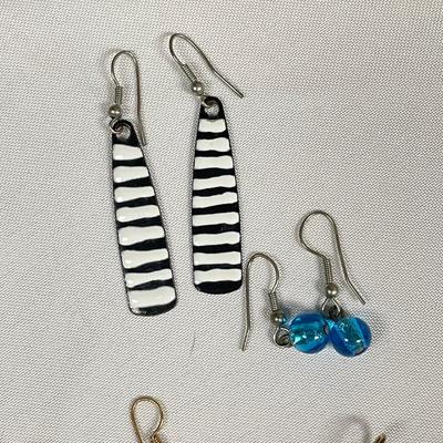 French Wire Artisan Earrings & More (ST-SS)