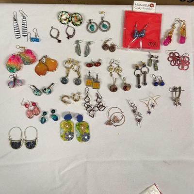 French Wire Artisan Earrings & More (ST-SS)
