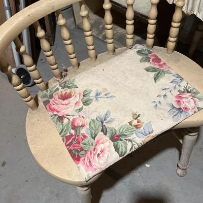 Vanity table with chair