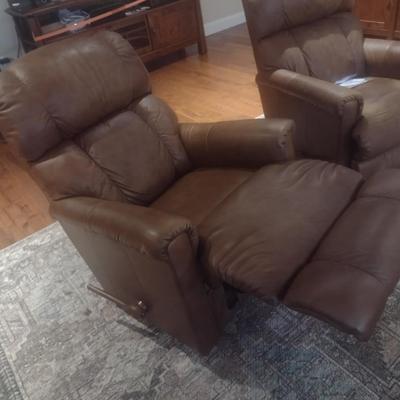 Lazy Boy Recliner Rock and Swivel Feature Choice A