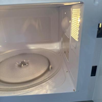 Walmart brand microwave
