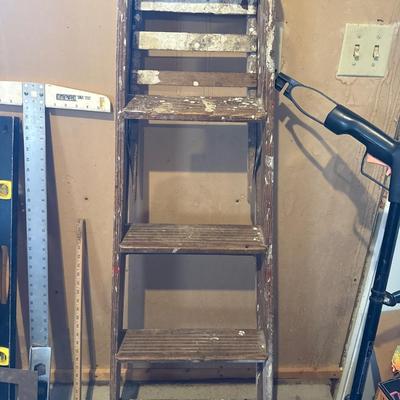 Shop Vac, Edger, wood ladder, sprayer and other tools