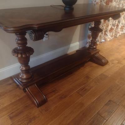 Jacobean Design Console