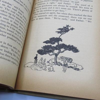 Gift From The Mikado by Elizabeth P. Fleming Vintage Young Adult Childrens Fiction