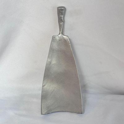 Sargadelos Mask, Ceramic Raku Clock, and More (LR-DZ)