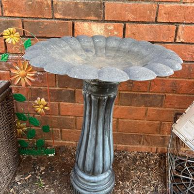 Bird bath