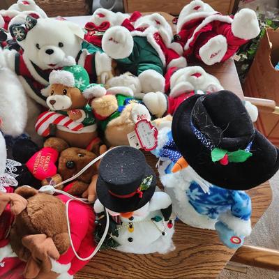 Large Lot of Holiday Plush Mostly Bears ,Snowmans, Keepsake Memories bear