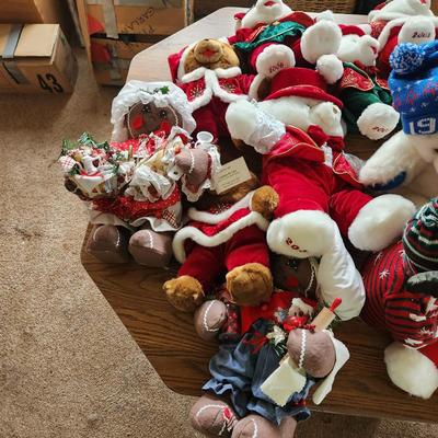 Large Lot of Holiday Plush Mostly Bears ,Snowmans, Keepsake Memories bear