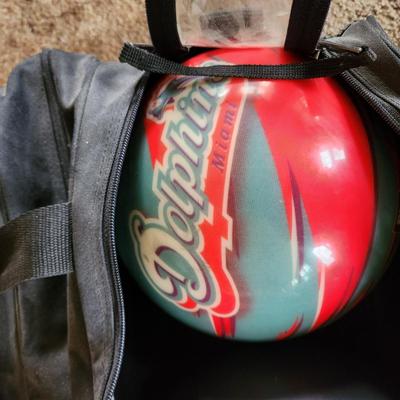 Bowling Bag w 2 Balls 1 Miami Dolphin 1 Columbia 300 plus 1 Red Storm Bonus Ball