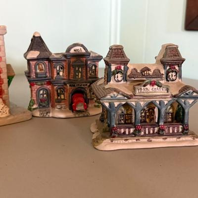 Partylite Hook & Ladder Tealight Candle Holder and Town Square Collectible Village Pieces Lot