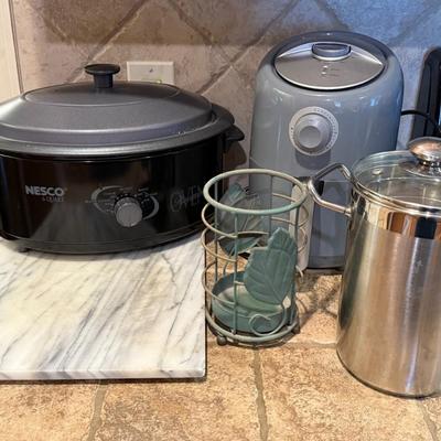 Nesco Oven Roaster Lot