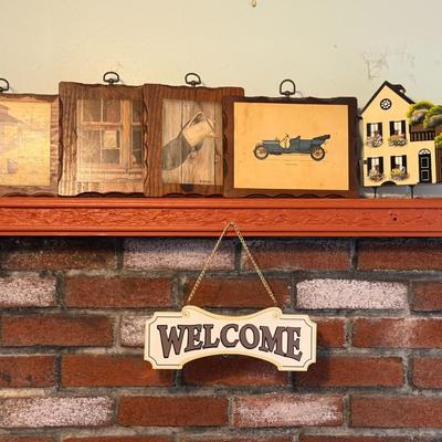 Small Wooden Pictures Lot