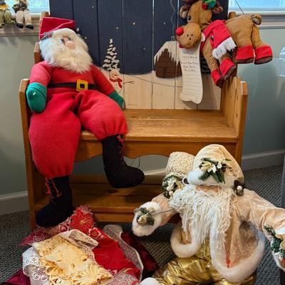 Holiday Bench Lot
