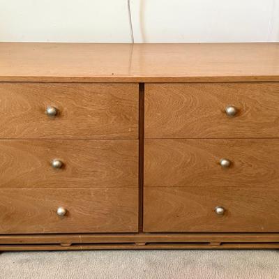 6-Drawer Dresser