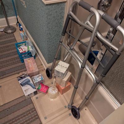 Bathroom Accessories (See All Pictures)