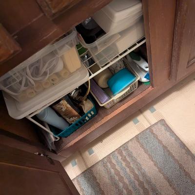 Bathroom Accessories (See All Pictures)