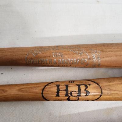 4 Vintage Wood Baseball bats Louisville Slugger 125L Venus, 125Y Thin Grip, H&B Johnny Bench