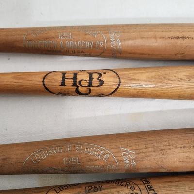 4 Vintage Wood Baseball bats Louisville Slugger 125L Venus, 125Y Thin Grip, H&B Johnny Bench