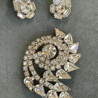 Vintage Clear Rhinestone Pin and Earrings