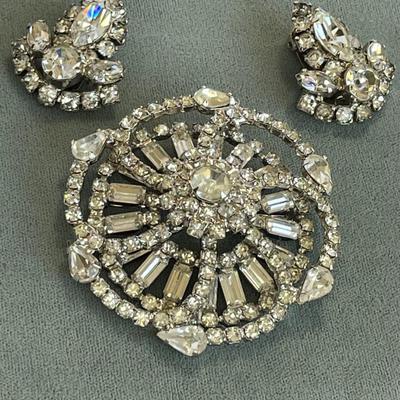 Vintage Clear Rhinestone Pin and Earrings