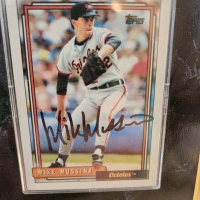 Baltimore Orioles Mike Mussina Signed Baseball Card