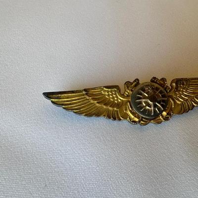 1/20 10KG on S - AMICO LAPEL PIN - WWII U.S. NAVAL NAVIGATOR PIN