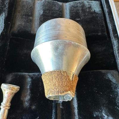 VINTAGE BUNDY TRUMPET DESIGNED BY VINCENT BACH WITH CASE
