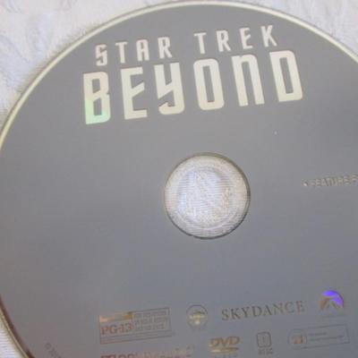 4 Star Trek movies (4 DVDs)