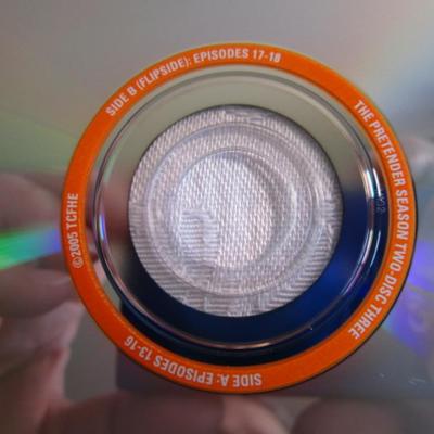 The Pretender, Season 2, four 2-sided DVDs