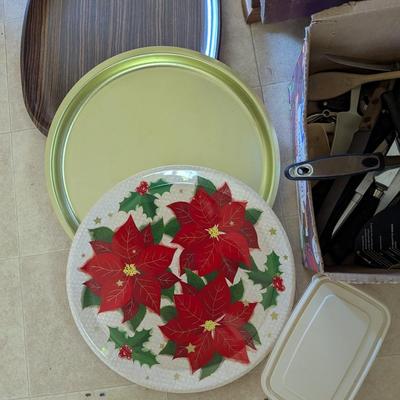 Assortment Of Kitchen Gadgets Pots & More (See All Pictures)