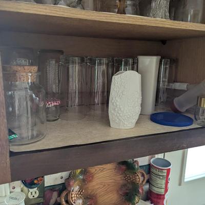 Assortment Of Kitchen Gadgets Pots & More (See All Pictures)