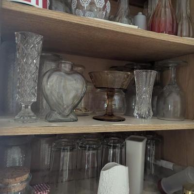 Assortment Of Kitchen Gadgets Pots & More (See All Pictures)