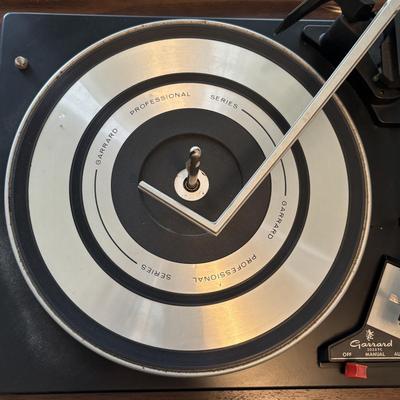 LOT 632: Vintage Electrophonic Solid State Modular Stereo w Garrard 2025TC Turntable