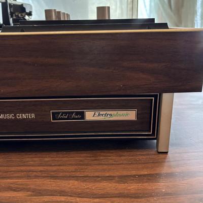 LOT 632: Vintage Electrophonic Solid State Modular Stereo w Garrard 2025TC Turntable