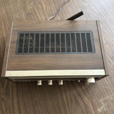 LOT 635: Pioneer Stereo Receiver SX-580