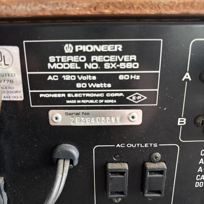LOT 635: Pioneer Stereo Receiver SX-580