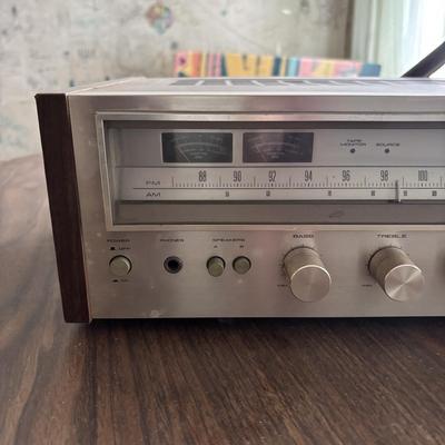 LOT 635: Pioneer Stereo Receiver SX-580