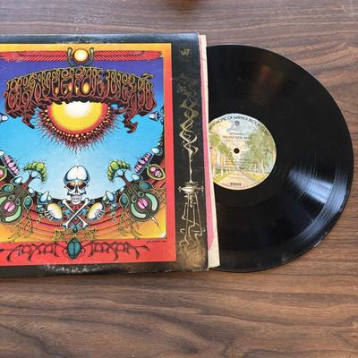 LOT 636: The Grateful Dead LP Collection