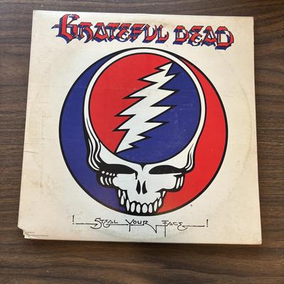 LOT 636: The Grateful Dead LP Collection