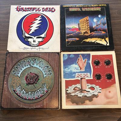 LOT 636: The Grateful Dead LP Collection