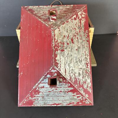 LOT 637: Vintage Lionel Train Station Waiting Room, Signs, Flagpole & Metal Train Tunnel