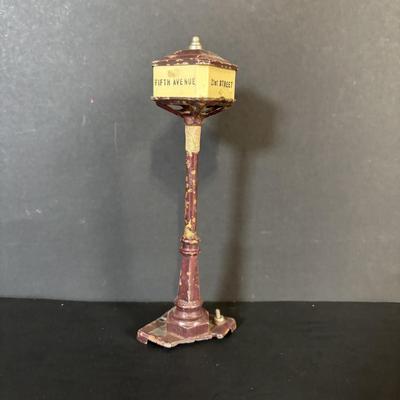 LOT 637: Vintage Lionel Train Station Waiting Room, Signs, Flagpole & Metal Train Tunnel