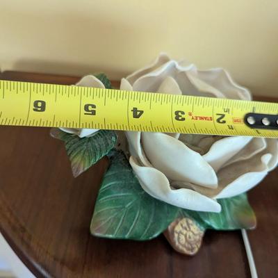 Vintage Magnolia Ceramic Bisque Floral Decorative Table Top Light