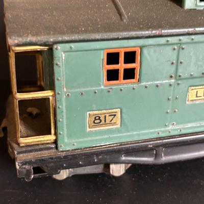 LOT 639: Antique HO Lionel Lines Train Cars & Engine: Engine No 254Gondola Car No. 812, Cattle Car No. 813, Automobile Furniture No....