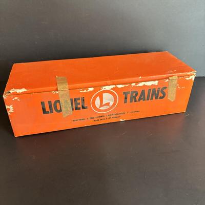LOT 640: Lionel Chesapeake & Ohio No 225 Engine, Flatbed Train Car No 6630. Metal Bridge, D & R Bridge Piers, Lionel No. 110...