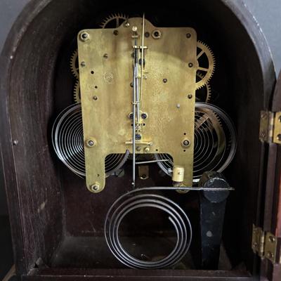 LOT 649: Seth Thomas Mantle/Shelf Clocks