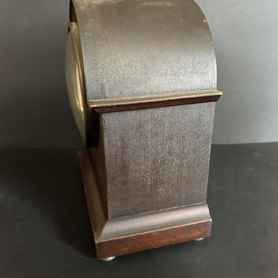 LOT 649: Seth Thomas Mantle/Shelf Clocks
