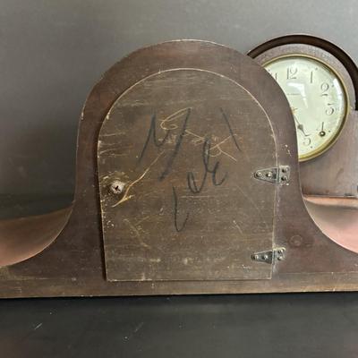 LOT 649: Seth Thomas Mantle/Shelf Clocks