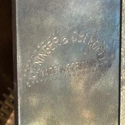 LOT 651: Anniversary Clock Collection