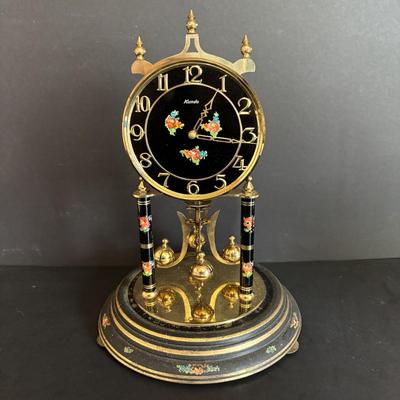 LOT 651: Anniversary Clock Collection